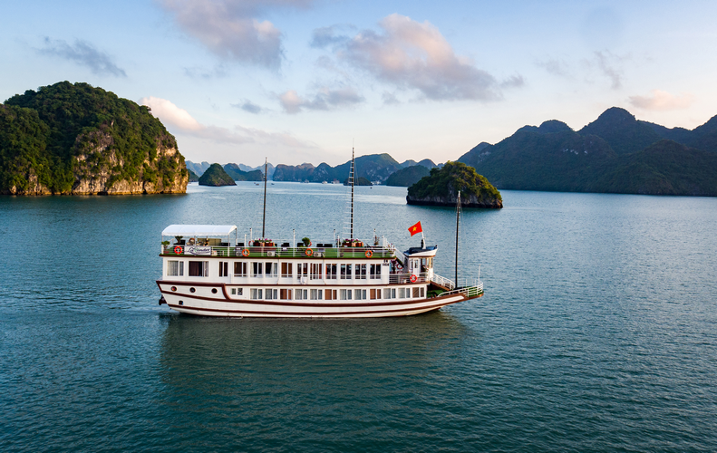 Halong bay cruise